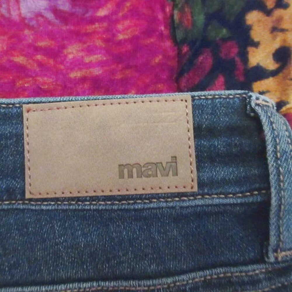 Mavi Womens Karly Denim Jean Shorts Size 27 Stretch Cuffed Dark Wash Mid Rise